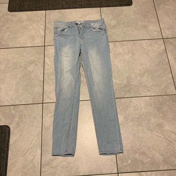 7 Pairs Of Jeans (Levi Pacsun Fashion Nova)